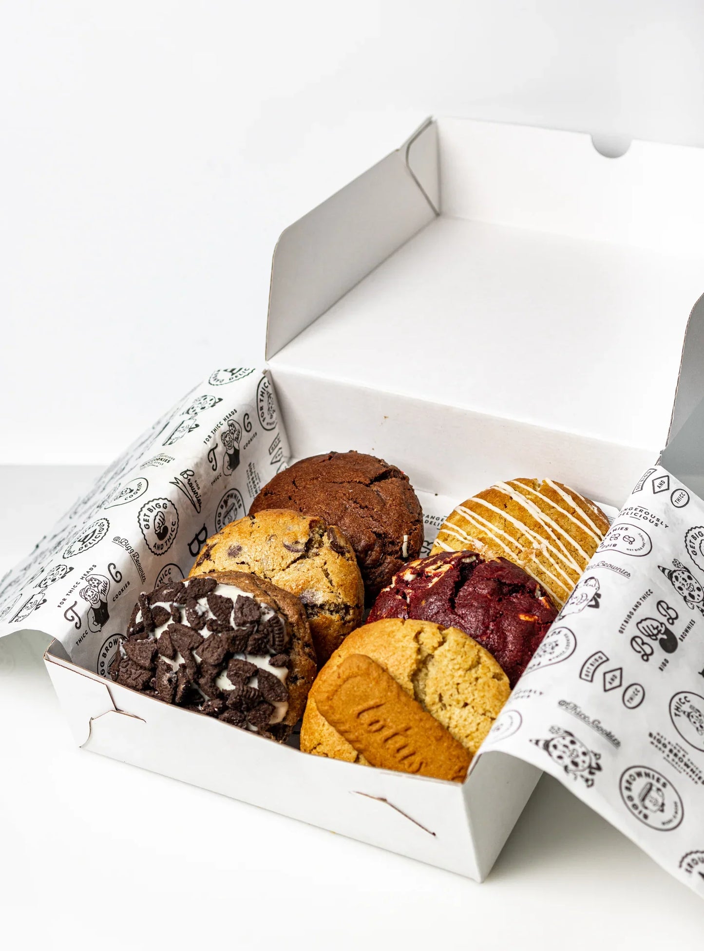 "I LOVE YOU" Box- BIGG Brownies & THICC Cookies - New York Style Cookies